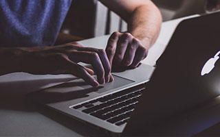 JIU YOU GAME-国足年度比赛中传球密集度变化趋势，国足传控